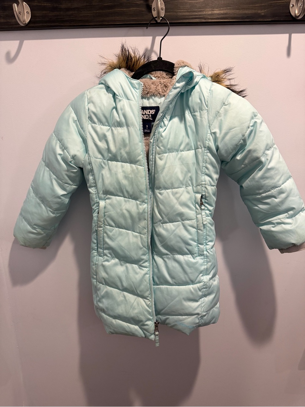 Lands End Girls Light Blue Puffer Coat with Faux Fur Trim